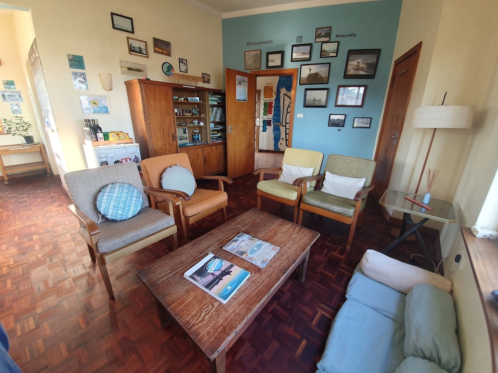 salty jackal backpackers and surf camp