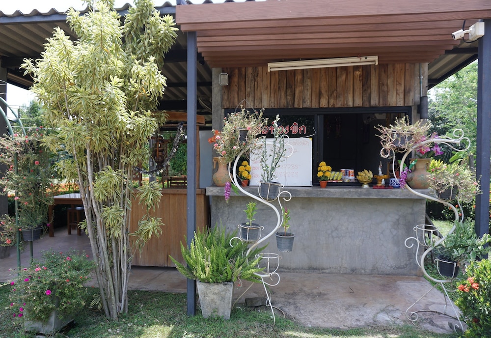 the lampang villa
