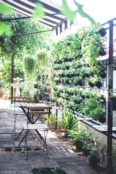 hug inn phrae