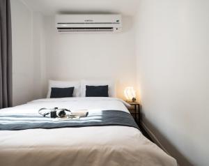 warm window silom hostel