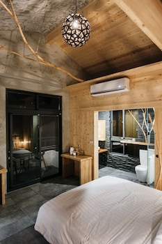 sun moon lake residence 8