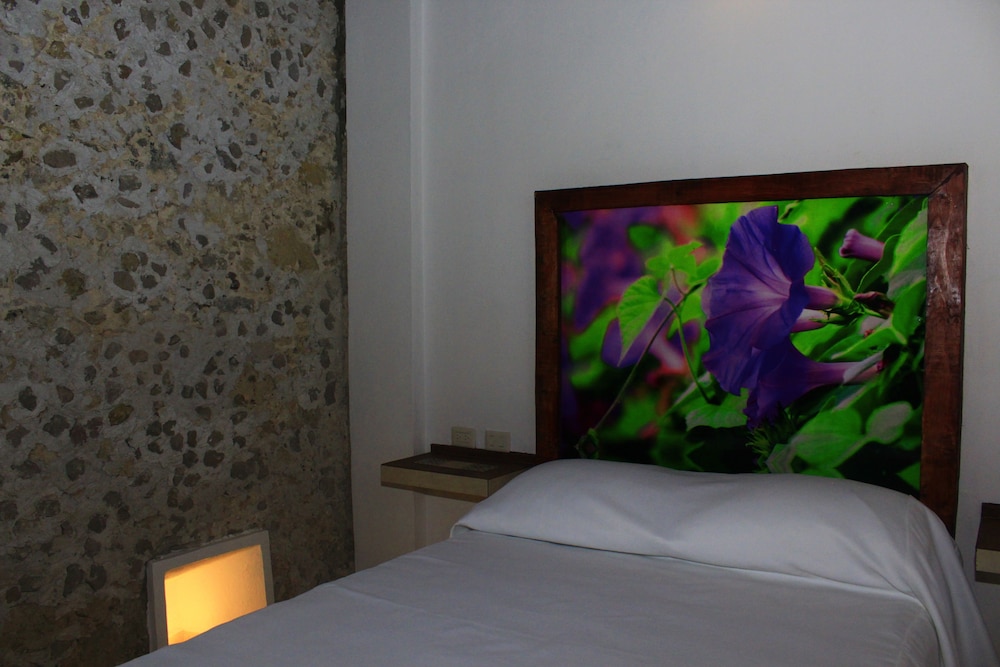 hotel atzalan