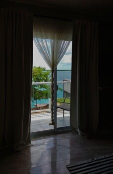 hotel awazul bacalar