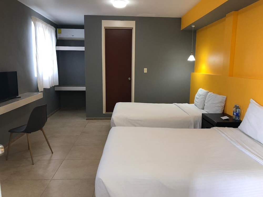 hotel awazul bacalar