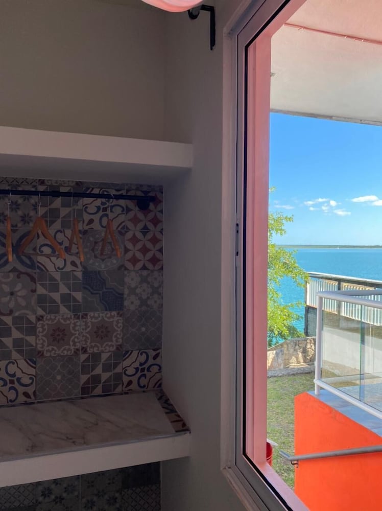 hotel awazul bacalar