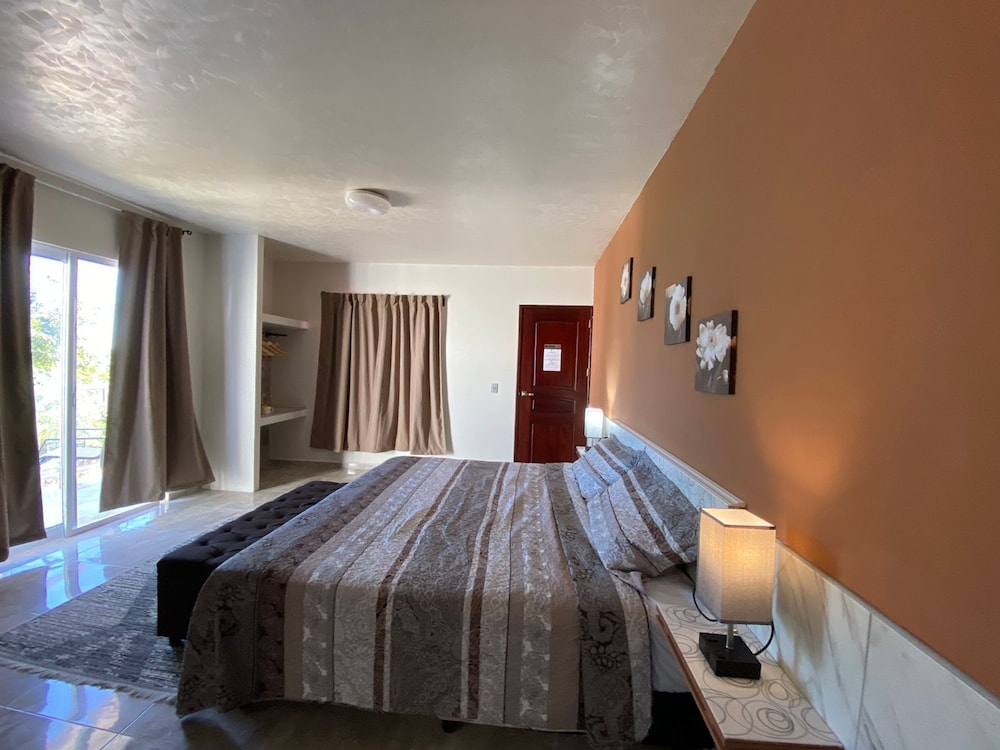 hotel awazul bacalar