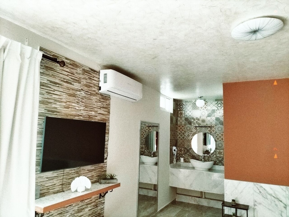 hotel awazul bacalar