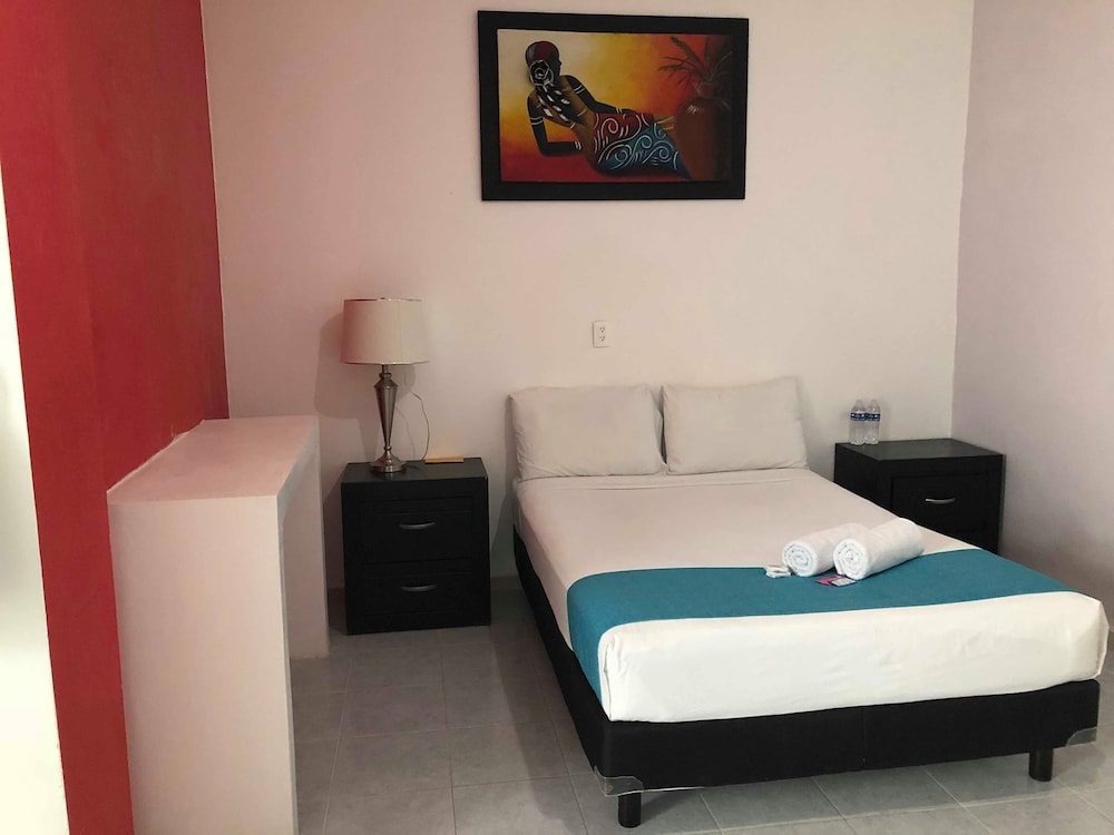 hotel awazul bacalar