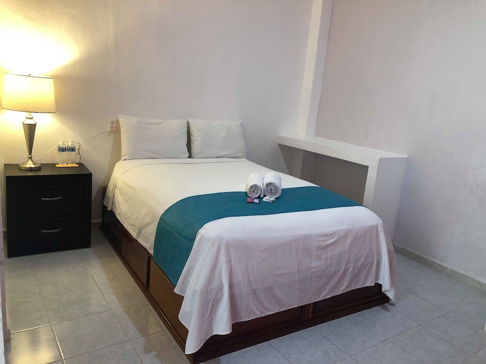 hotel awazul bacalar