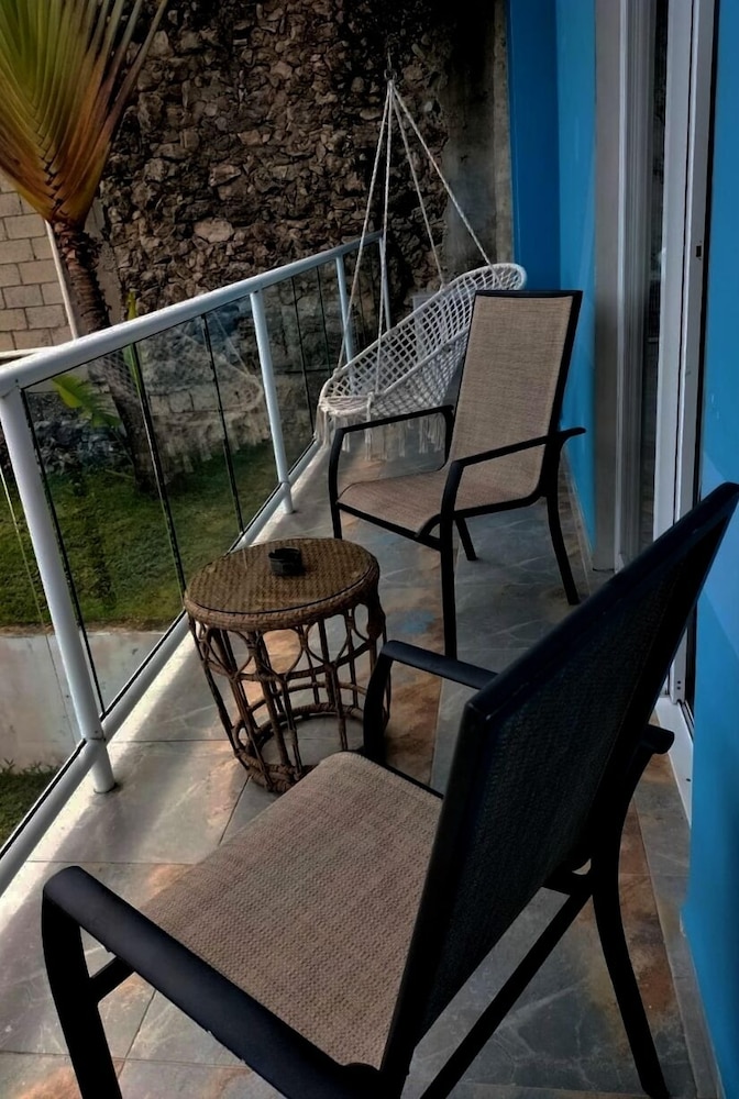 hotel awazul bacalar