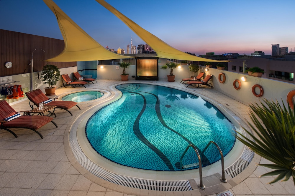 savoy suites hotel apartments