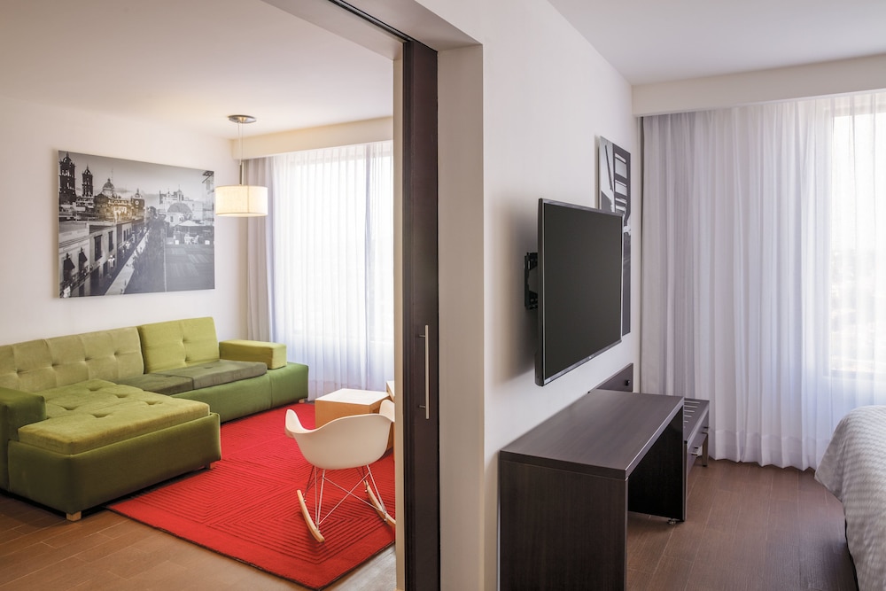 fiesta inn express puebla explanada