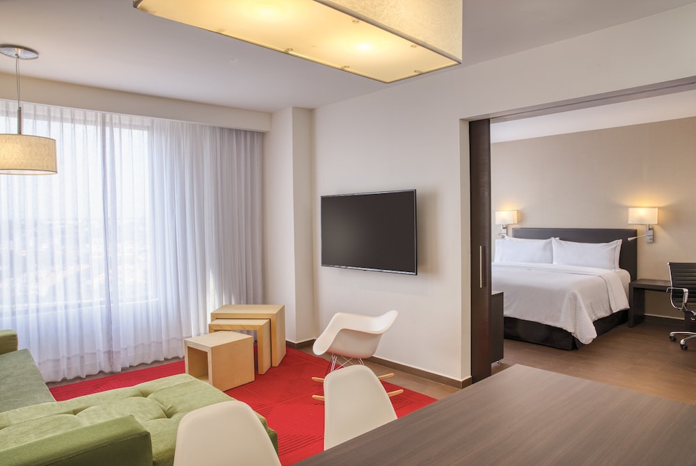 fiesta inn express puebla explanada
