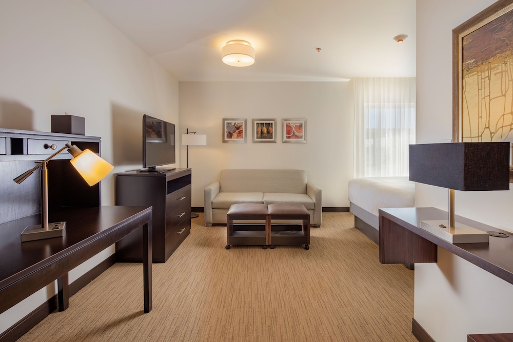 staybridge suites saltillo