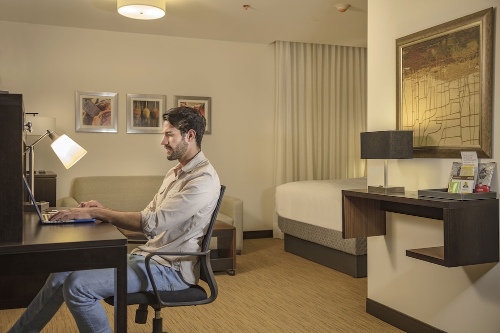 staybridge suites saltillo