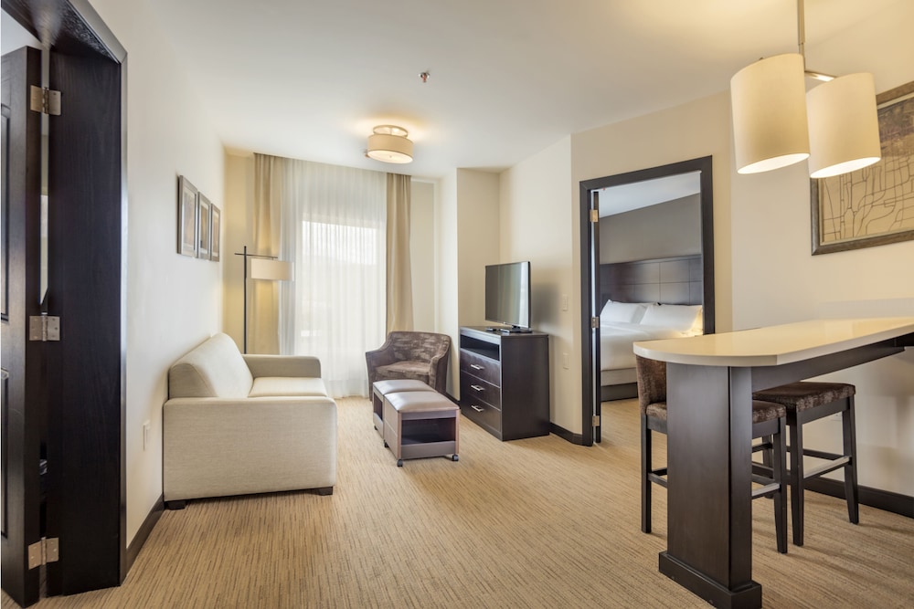 staybridge suites saltillo
