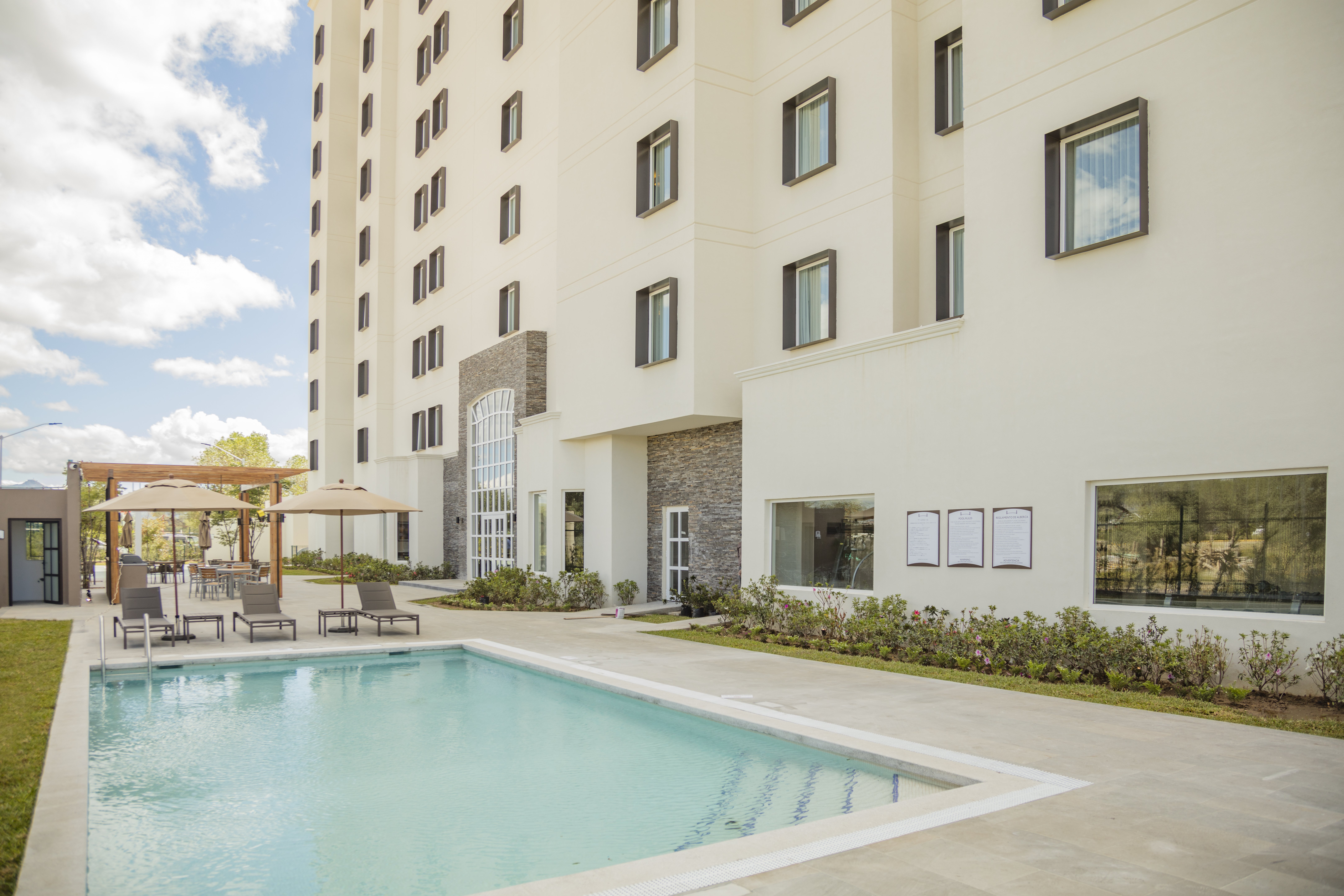 staybridge suites saltillo