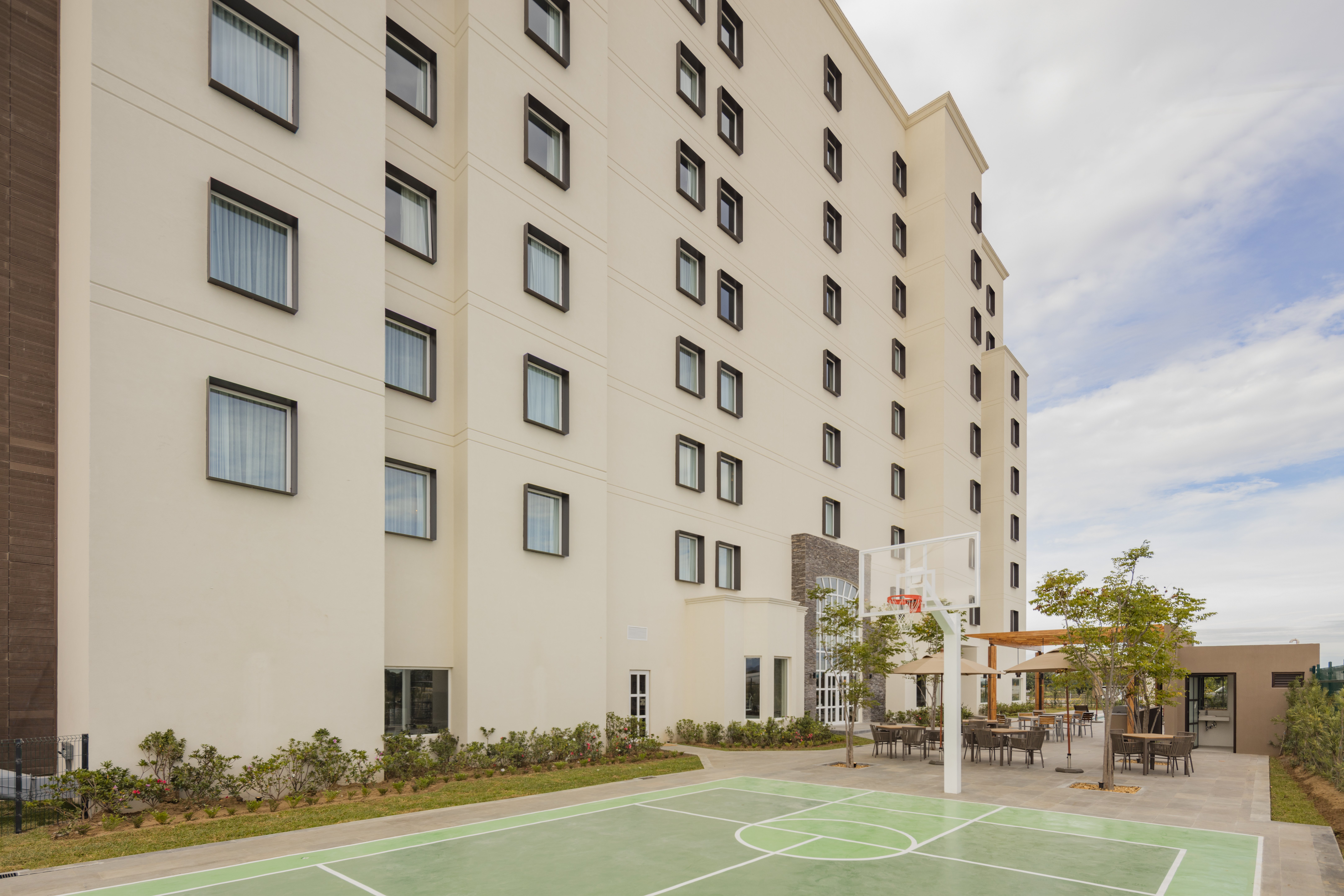 staybridge suites saltillo