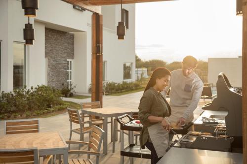 staybridge suites saltillo