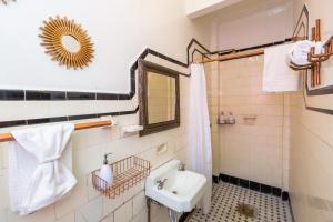 mala vecindad beer hotel