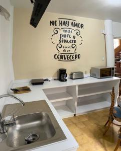 mala vecindad beer hotel