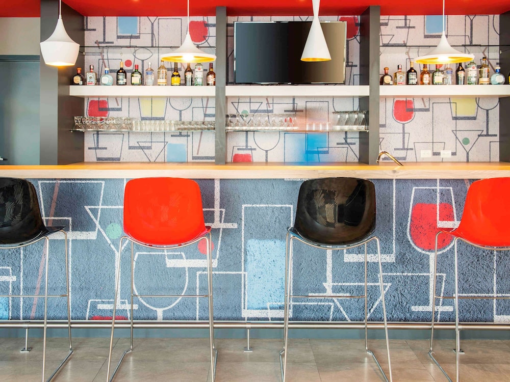 ibis mazatlan marina