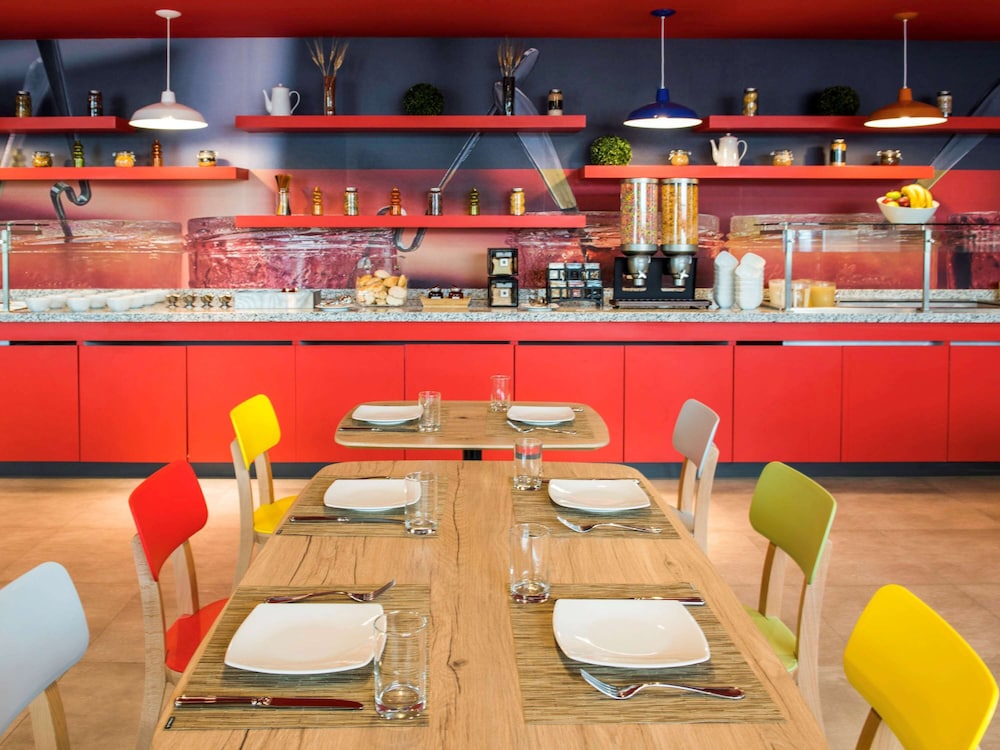 ibis mazatlan marina