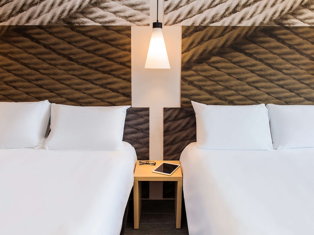 ibis mazatlan marina