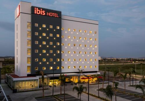 ibis mazatlan marina