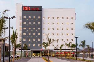 ibis mazatlan marina