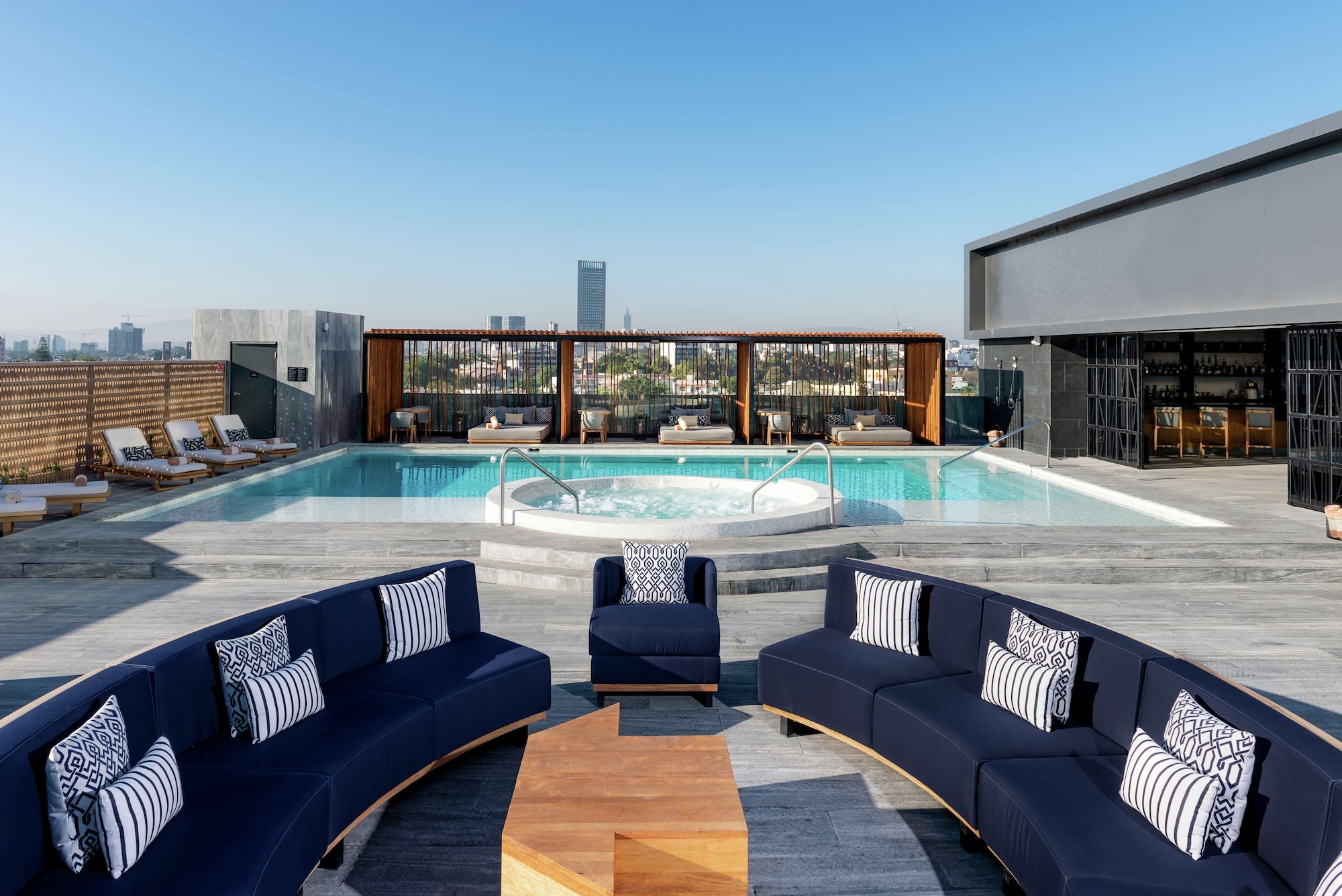 hilton guadalajara midtown