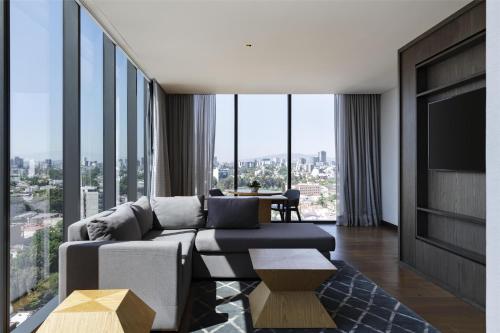hilton guadalajara midtown