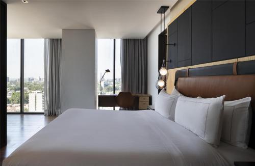 hilton guadalajara midtown