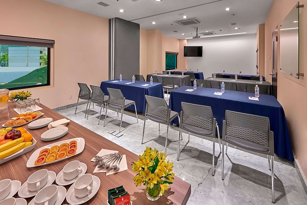 radisson hotel monterrey san jeronimo