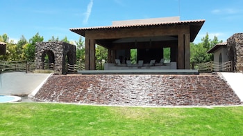 hotel casa legado spa and resort
