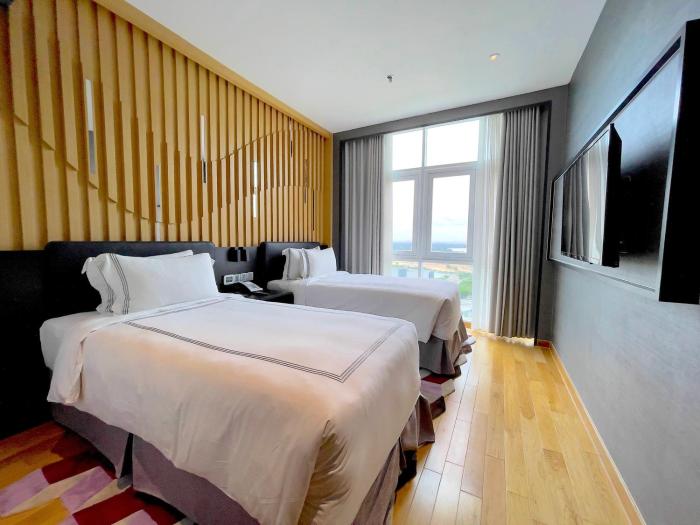 fraser place puteri harbour