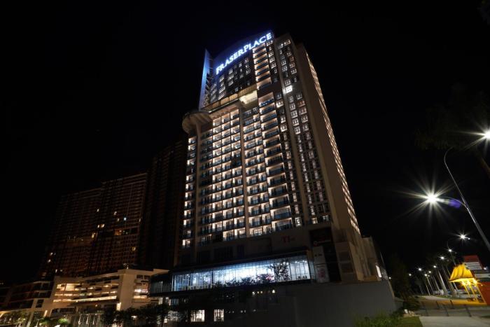 fraser place puteri harbour