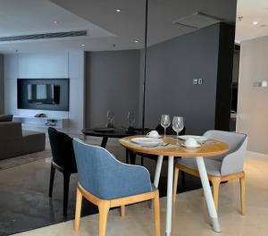 fraser place puteri harbour