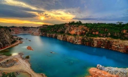 ts hotel taman rinting