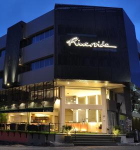 riverside boutique hotel and cafe