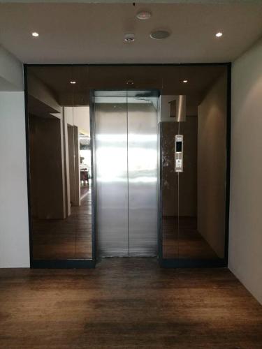 riverside boutique hotel and cafe