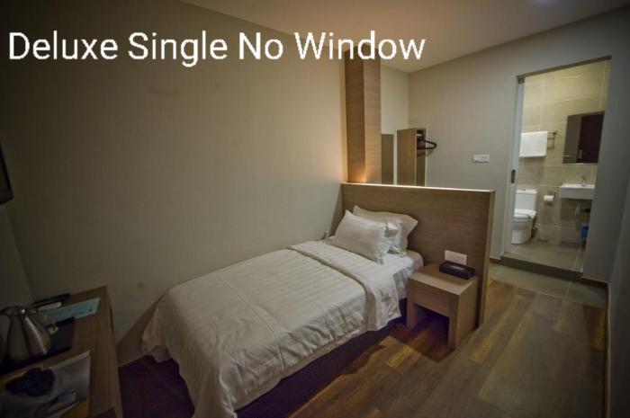 riverside boutique hotel and cafe