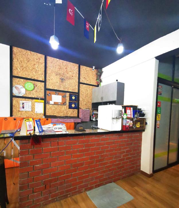 sleepbox hotel hostel