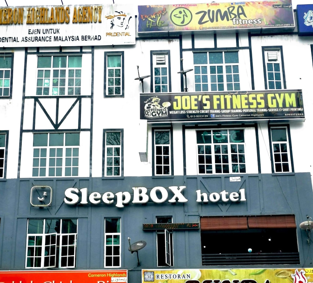 sleepbox hotel hostel