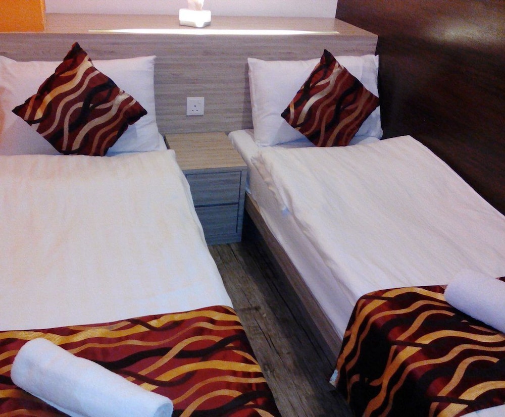 suria cameron hotel