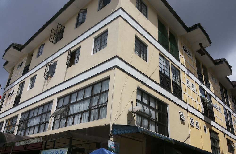 suria cameron hotel