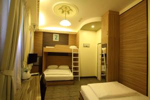 shamrock guest house ii