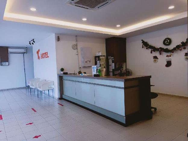 t hotel anggerik