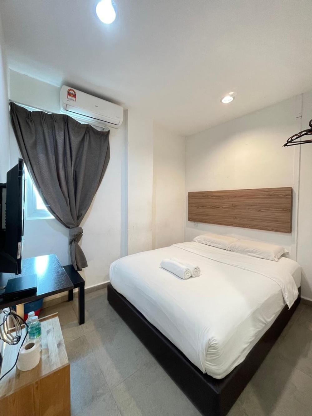 the bed hotel