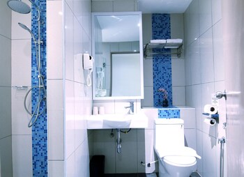 pacific express hotel chinatown